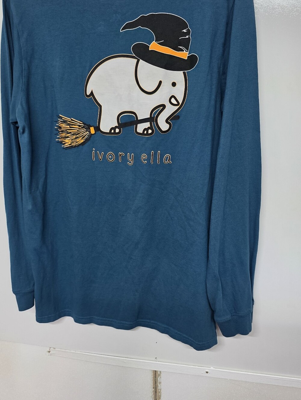 Ivory Ella Halloween Long Sleeve Blue Tee Witch Broom Elephant Spooky Size XXL